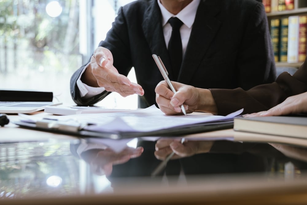 The Advantages of Working With a Lawyer